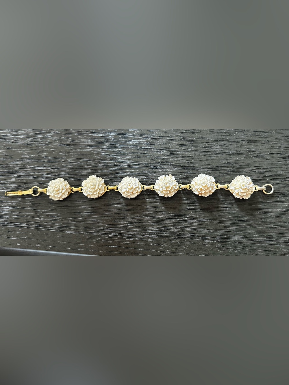 Vintage Ivory Floral Gold Tone Link Bracelet